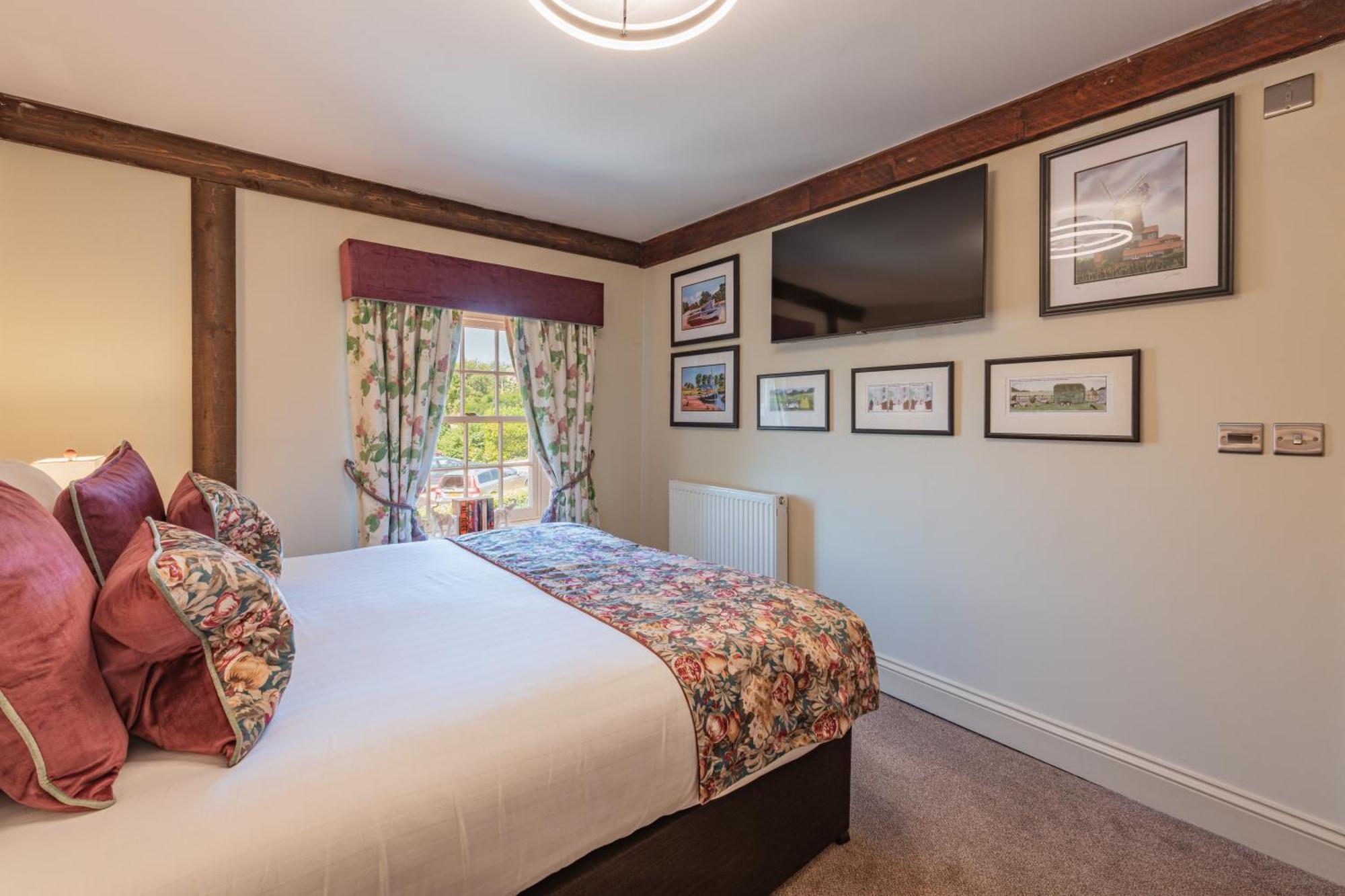 The King William IV Country Inn & Restaurant Sedgeford Extérieur photo